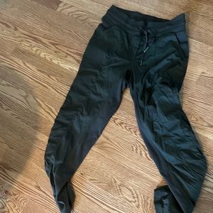 Lululemon dance studio pants size 8